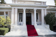 ΣτΕ : Προβλήματα αντισυνταγματικότητας οι υπερεξουσίες Μαξίμου και επί πλέον δαπάνες 1,7 εκ. εὐρώ