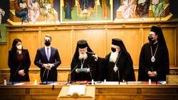 Εκκλησιαστικός σκοταδισμός με κυβερνητικές ευλογίες