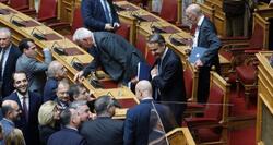 Σκληρή ανακοίνωση ΣΥΡΙΖΑ-ΠΣ: «Παρέλαση γελοιότητας από βουλευτές ΝΔ για να δικαιολογήσουν το “ναι” στο παρακράτος Μητσοτάκη»