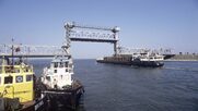 Η Ουκρανία κλείνει τα λιμάνια της για τα ρωσικά πλοία