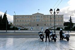 Economist: «Ελαττωματική δημοκρατία» η Ελλάδα