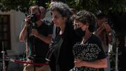 Ο σπαρακτικός αποχαιρετισμός της Μαργαρίτας Θεοδωράκη - Τραγούδησε το «Παλικάρι» στον πατέρα της (video)
