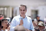 Στήλη Άλατος: Γιατί ο Κυριάκος δεν θα “πρέπει” να ανησυχεί, επειδή μας έχει φλομώσει στο ψέμα…