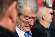 Μάτωσε ο Μπερίσα στη διάρκεια διαδήλωσης