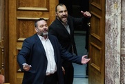 Τρείς χρυσαυγίτες μετήχθησαν παράνομα σε αγροτικές φυλακές