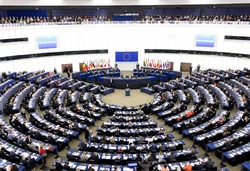 Ιστορική απόφαση από το Ευρωπαϊκό Κοινοβούλιο: Η Ουγγαρία του Ορμπάν δεν αποτελεί πραγματική δημοκρατία