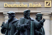 Deutsche Bank: Επιτέλους φως στο "τούνελ" της Ελλάδας - Θα μπορεί μόνη της να πληρώνει το χρέος της
