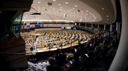 Δύο ευρωβουλευτές της ΝΔ απείχαν από ψήφισμα για τα δικαιώματα των ΛΟΑΤΚΙ στην Ε.Ε.