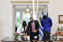 Βορίδης: Ο «απόγονος του Πλάτωνα» πολιτογράφησε τους Αντετοκούνμπο
