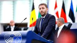 Ν. Ανδρουλάκης στο Ευρωκοινοβούλιο: Ο Κ. Μητσοτάκης να αποκαλύψει τους λόγους της παρακολούθησής μου
