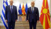 Ο Δένδιας λέει όλες τις απαγορευμένες λέξεις για τη Βόρεια Μακεδονία και στριμώχνει Μητσοτάκη
