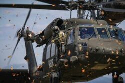 Γιατί η Ελλάδα αγοράζει πολεμικό εξοπλισμό, ακριβότερα από άλλες χώρες;