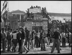 «Η άφταστη στιγμή για την Αριστερά, το “αγκάθι” που απαξιώνεται με “ταβέρνες και παϊδάκια” από τη Δεξιά»