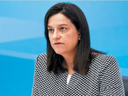 “Εκ βάθρων” αλλάζει τα … φώτα της γλώσσας και της δημόσιας εκπαίδευσης η Ν. Κεραμέως!