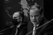 «Καρφί» βουλευτή της ΝΔ σε Καραμανλή με φόντο τα αποκαΐδια στη Δυτική Ελλάδα