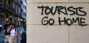 Από το hotspot στο σημείο ανάφλεξης: πώς ο τουρισμός ώθησε τη Βαρκελώνη σε οριακό σημείο και πώς τα κοινωνικά κινήματα αντεπιτίθενται