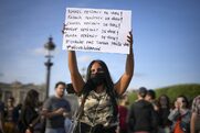 Γαλλία: Πορείες κατά της αστυνομικής βίας σε πολλές πόλεις, και στο Παρίσι παρά την απαγόρευση των αρχών