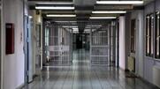 Φυλακές ώρα μηδέν: 2 νεκροί, εκατοντάδες κρούσματα, οι ζωές των κρατούμενων σε κίνδυνο!