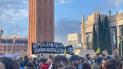 Μεγάλες διαδηλώσεις στην Ισπανία για την κρίση στέγασης εξαιτίας της αύξησης των ενοικίων, την μετατροπή κατοικιών σε τουριστικά διαμερίσματα και την κερδοσκοπία