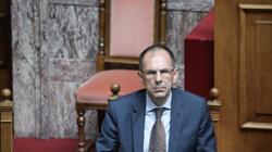 «Πάγωσε» την αίθουσα της Βουλής ο Γεραπετρίτης: «Ευθύνες της απλής αναλογικής για Χίτλερ και εμφύλιο» - Η απάντηση Τζανακόπουλου (βίντεο)