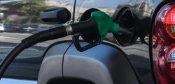 Ακρίβεια / Στα ύψη οι τιμές πετρελαίου και φυσικού αερίου - Φόβοι ότι η ενεργειακή κρίση επιστρέφει