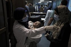 Βομβάρδισαν νοσοκομείο στη Γάζα, εκατοντάδες νεκροί