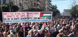 Σύνταγμα / Μεγαλειώδης πορεία στην πρεσβεία του Ισραήλ - «Με την Παλαιστίνη ως τη λευτεριά»
