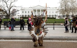 ΗΠΑ: Ημέρα των Αυτόχθονων Λαών χωρίς τη γενοκτονία των Ινδιάνων