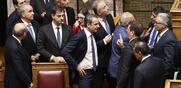 Μητσοτάκης - Τέμπη / Με την πλάτη στον τοίχο - Το αίτημα Κασσελάκη για εκλογές και η πρόταση δυσπιστίας