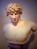 Αντίνοος: ευνοούμενος και εραστής του Ρωμαίου αυτοκράτορα Αδριανού