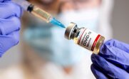 Πιστοποιητικό εμβολιασμού: Υποχρεωτική η επίδειξή του από τους εργαζόμενους σε δημόσιο και ιδιωτικό τομέα