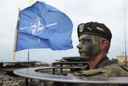 Ουκρανία: Το ΝΑΤΟ σφίγγει τον κλοιό γύρω από τη Ρωσία σε αέρα, θάλασσα και στεριά | Συνεχής ενημέρωση