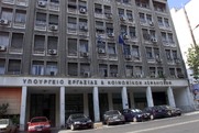Για την Πρωτομαγιά και την αδήλωτη εργασία