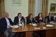 Η  Φωτεινή Δάρρα με την Ορχήστρα Νυκτών Εγχόρδων του Δήμου Πατρέων, υπό τη Διεύθυνση του Θανάση Τσιπινάκη, στο κινηματοθέατρο «ΑΠΟΛΛΩΝ» στο Αίγιο