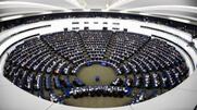 Σε έντονο κλίμα η συζήτηση στο ΕΚ για την Ελλάδα - Ντροπιαστικές τοποθετήσεις από ευρωβουλευτές της ΝΔ