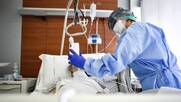 Κορωνοϊός / Αγγαρεύουν νοσοκομειακούς γιατρούς να κάνουν τη δουλειά του «εξαφανισμένου» ΕΟΔΥ
