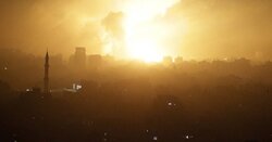 Αποκομμένη από τον κόσμο η Γάζα / Επέκταση χερσαίας εισβολής «απόψε» ανακοίνωσε το Ισραήλ – Σφοδροί βομβαρδισμοί, διακοπή τηλεπικοινωνιών