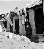 ΣΤΕΓΑΣΤΙΚΗ ΑΠΟΚΑΤΑΣΤΑΣΗ ΤΩΝ ΠΡΟΣΦΥΓΩΝ ΤΟΥ 1922 ΣΤΙΣ ΠΟΛΕΙΣ, Η ΠΕΡΙΠΤΩΣΗ ΤΟΥ ΣΥΝΟΙΚΙΣΜΟΥ ΒΥΡΩΝΟΣ