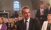 Φοιτήτριες αποδοκίμασαν τον Πρωθυπουργό – Έσπασαν τον αστυνομικό κλοιό και φώναξαν συνθήματα