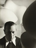 Ζαν Αρπ ή Χανς Αρπ (1886-1966), συνέδεσε το όνομά του με ορισμένα από τα σπουδαιότερα ευρωπαϊκά καλλιτεχνικά κινήματα στο πρώτο μισό του 20ού αιώνα