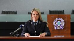 Μαθήματα δημοσιογραφίας και καμία συγγνώμη από την εκπρόσωπο της ΕΛ.ΑΣ. για τους Αγίους Αναργύρους