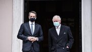 Κλείνει το μάτι στους βασιλόφρονες ο κ. Μητσοτάκης;