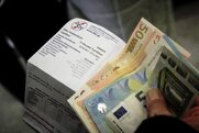 Δημοσκοπική κατάρρευση βλέπουν πίσω από τις παροχές Μητσοτάκη οι ακροδεξιοί της ΝΔ