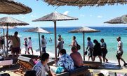 Χαλκιδική: Άγριος ξυλοδαρμός ηλικιωμένων από υπεύθυνο beach bar-«Θα σας πνίξω»