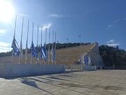 Μεσίστιες οι σημαίες στο Καλλιμάρμαρο για τον θάνατο του τέως Βασιλιά Κωνσταντίνου;