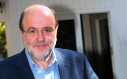 Ο Αναπληρωτής Υπουργός Οικονομικών Τρύφων Αλεξιάδης, στις 25 Μαρτίου στα Καλάβρυτα.