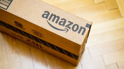 Τι φέρνει η συνεργασία της Amazon με τα ΕΛΤΑ.