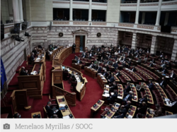 Βουλή: Μαζικά πυρά της αντιπολίτευσης στην κυβέρνηση για την ΠΝΠ για την ΕΥΠ – «Προσχηματική νομοθεσία με στόχο τη συγκάλυψη»