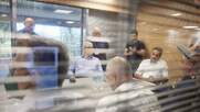 Ασκήσεις πολιτικής ισορροπίας πάνω στα αποκαϊδια