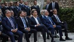 Ο Μητσοτάκης, ο Ανδρουλάκης και η αποστασία